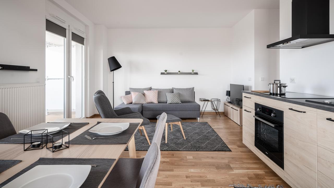 Rentplanet - Apartamenty Atal Tower Вроцлав Екстер'єр фото