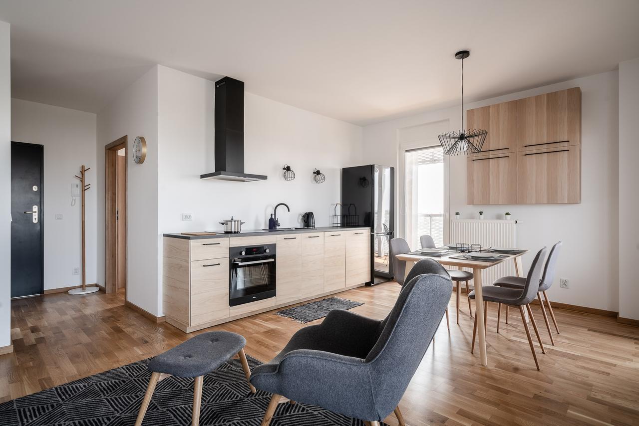 Rentplanet - Apartamenty Atal Tower Вроцлав Екстер'єр фото