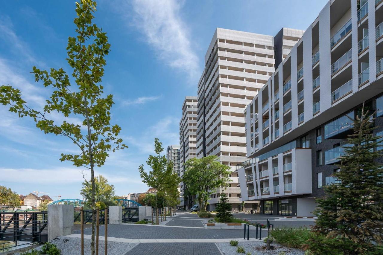 Rentplanet - Apartamenty Atal Tower Вроцлав Екстер'єр фото